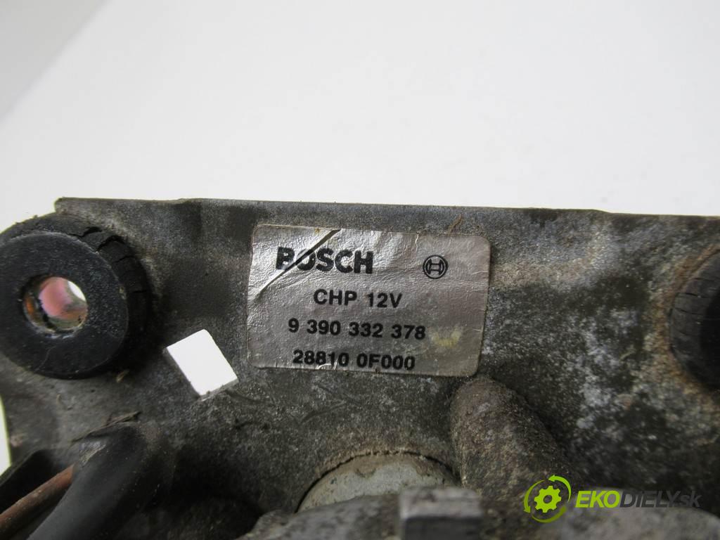 Nissan Terrano II  1993 91 kW 2.4B 124KM 96-06 2400 Motorček stieračov predný 9390332384 (Motorčeky stieračov predné)