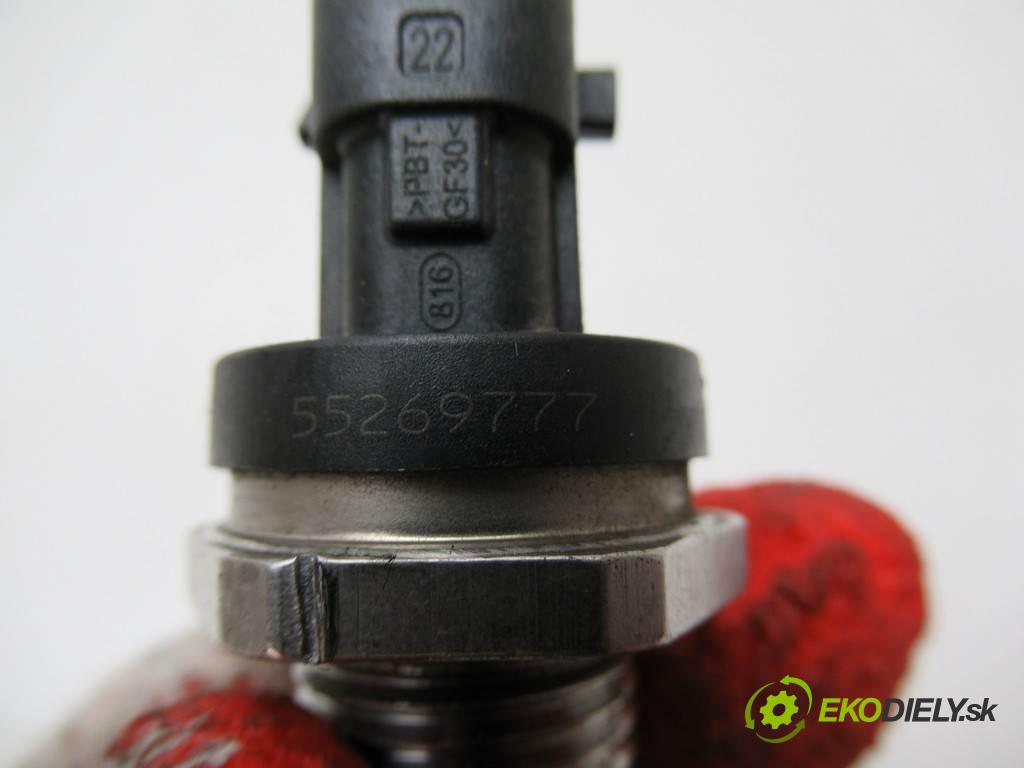 Fiat Doblo II    LIFT 1.6D Multijet 105KM 14-  snímač tlaku paliva 0281006752 55269777 (Snímače)