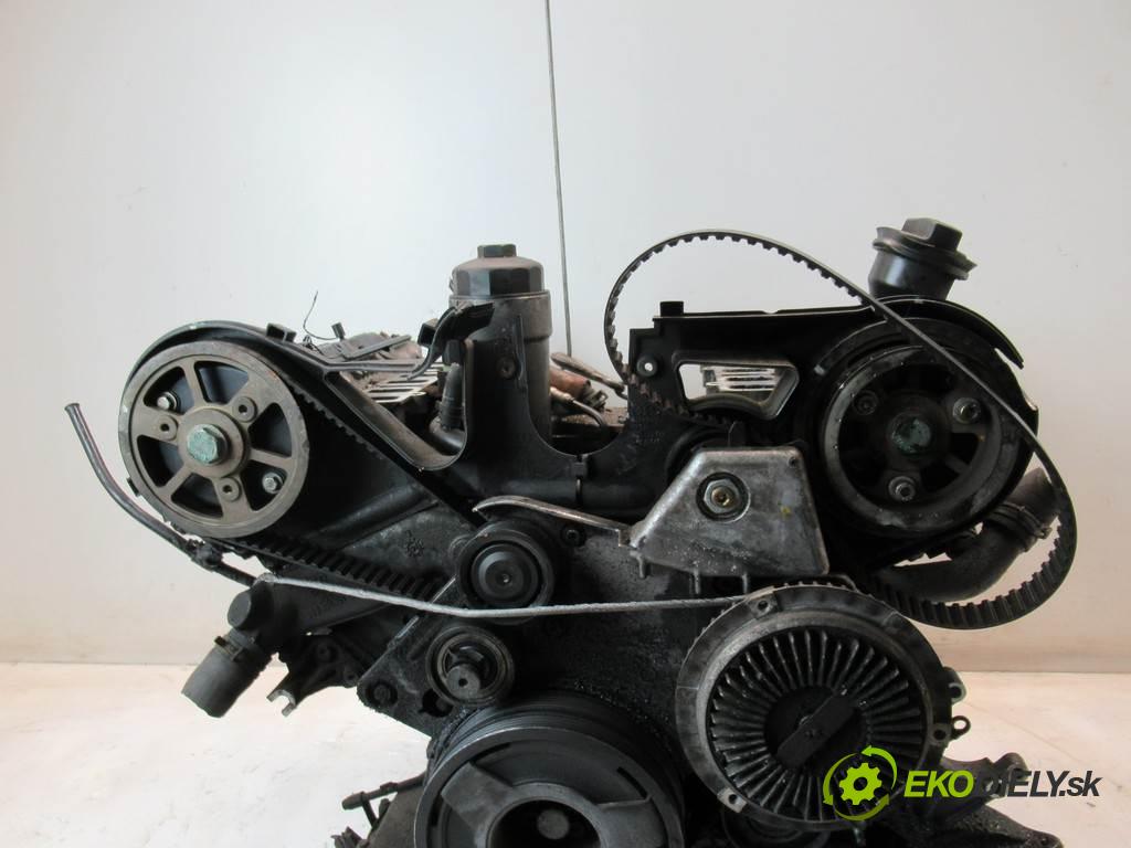 Audi A4 B6  2002 132 kW KOMBI 2.5TDI V6 180KM 00-04 2500 Motor AKE (Motory (kompletné))