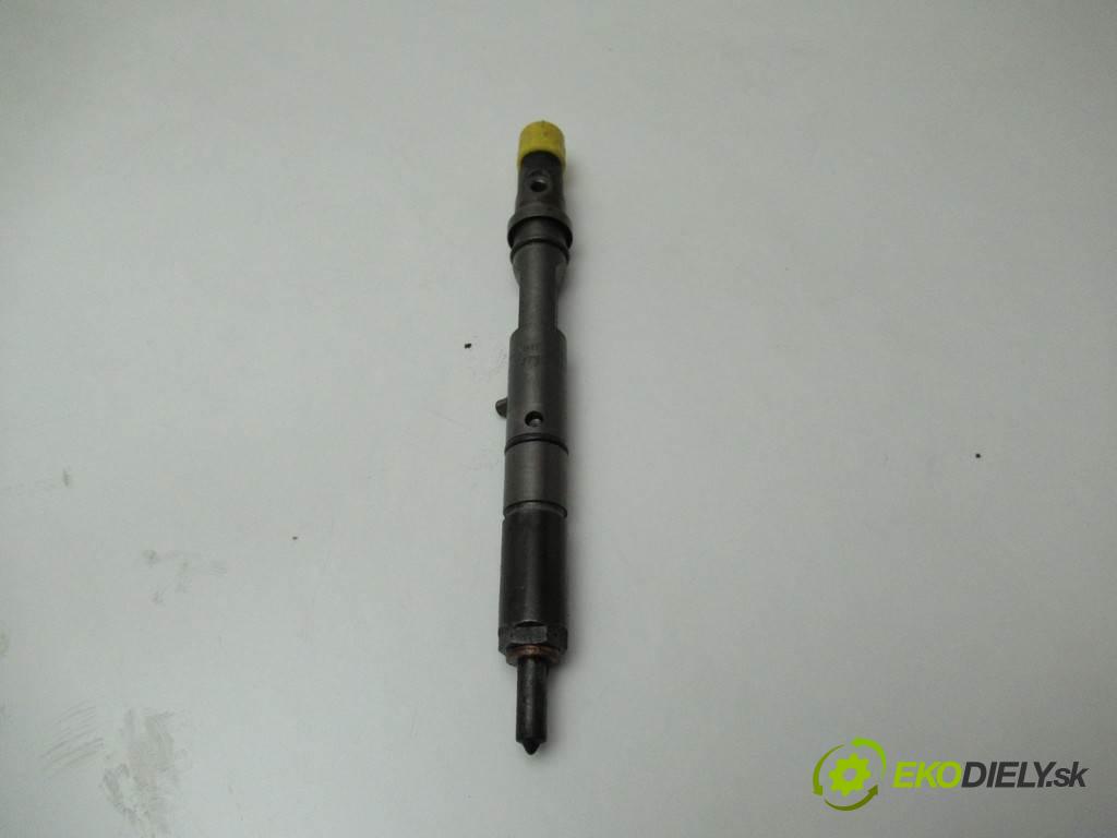 Audi A4 B6  2002 132 kW KOMBI 2.5TDI V6 180KM 00-04 2500 Vstrekovacie ventily 059130201F (Vstrekovacie ventily)