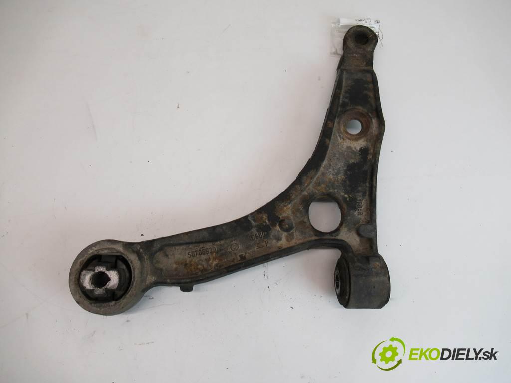 Peugeot Boxer    3.0 HDI 160  Rameno predný ľavy 50706939 (Ostatné)