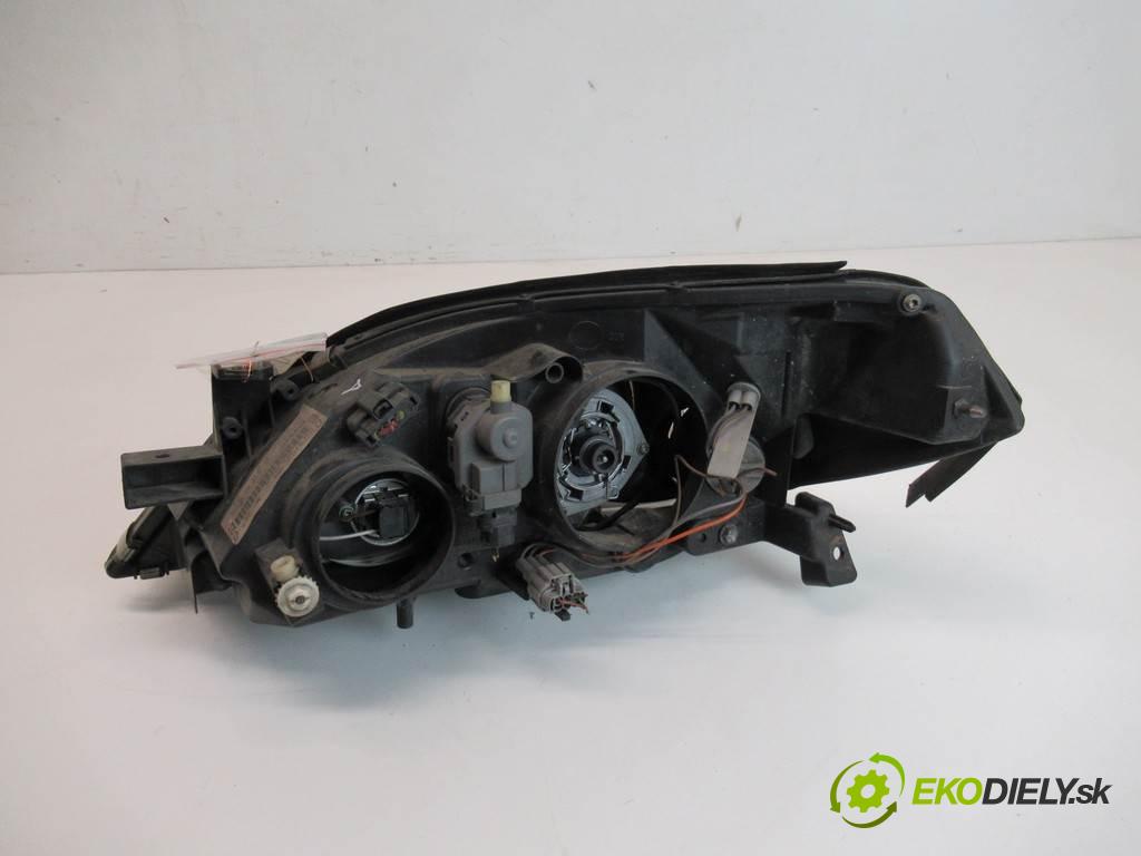 Nissan Primera P12  2002 85 kW KOMBI 1.8B 115KM 01-07 1800 světlomet pravý 26010AU810