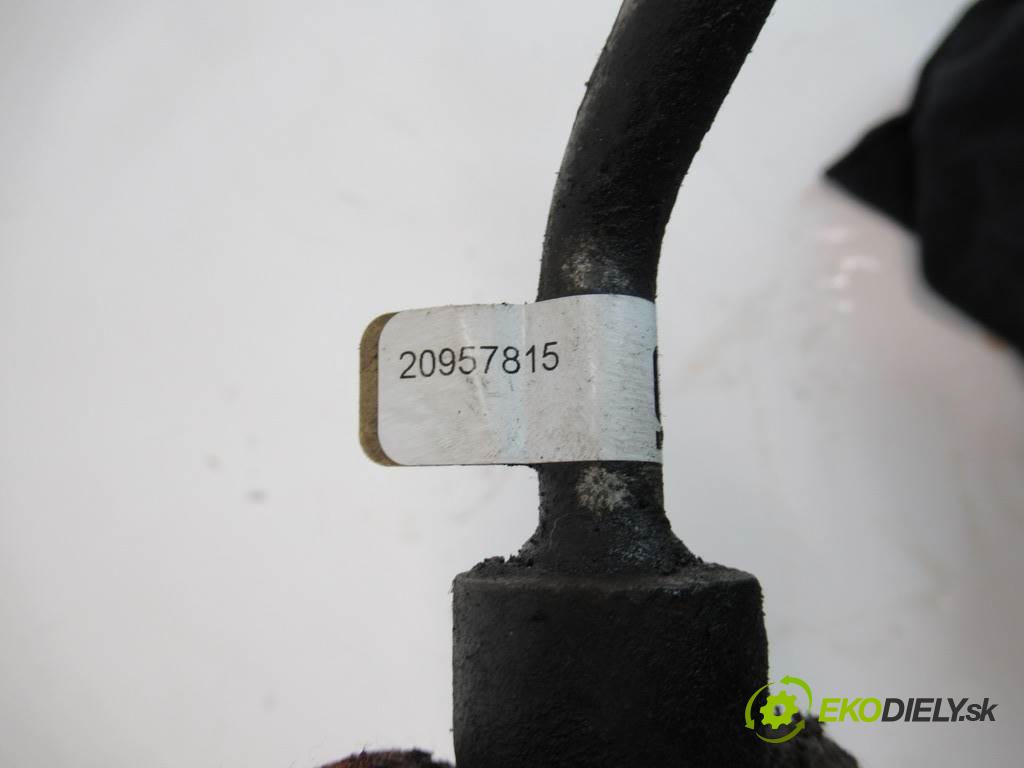 Opel Insignia  2011  KOMBI 2.0CDTI 160KM 08-13 2000 hadica servočerpadlo 20957815 (Rúrky, hadice servočerpadla)