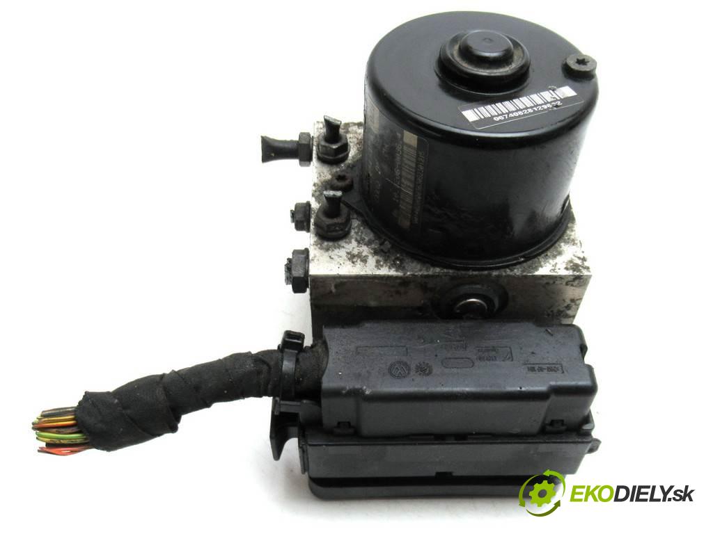Audi A2  2002 55 kW HATCHBACK 5D 1.4B 75KM 00-05 1400 Pumpa ABS 8Z0614517G 8Z0907379D (Pumpy ABS)