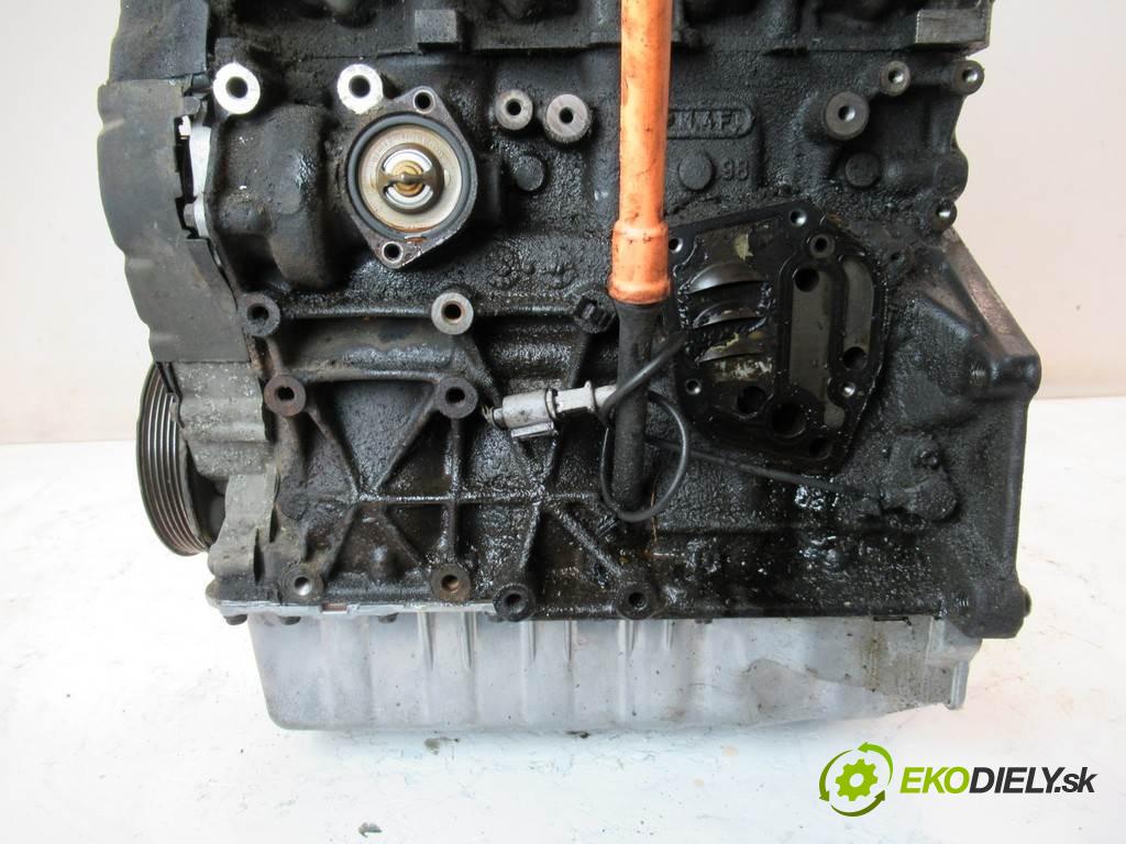 Audi A3 8L  1998 92 kW HATCHBACK 3D 1.8B 125KM 96-00 1800 motor AGN (Motory (kompletní))
