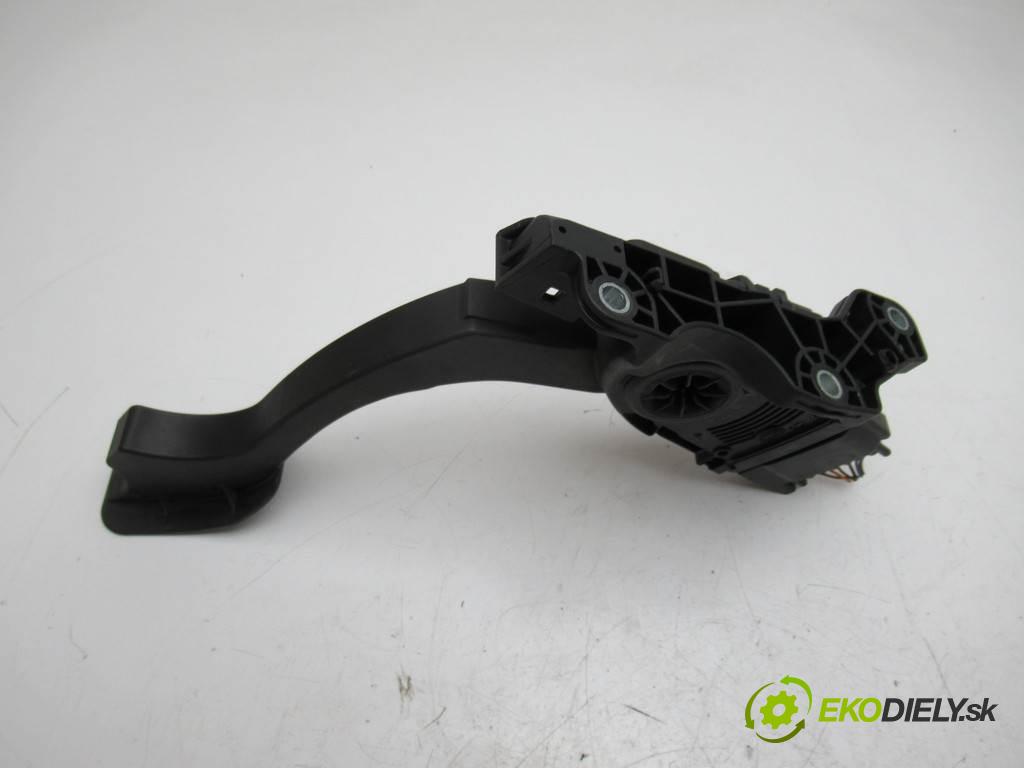 Ford Mondeo Mk4  2007 103 kW LIFTBACK 5D 2.0TDCI 140KM 07-10 2000 Potenciometer plynového pedálu 6G92-9F836-RC (Pedále)