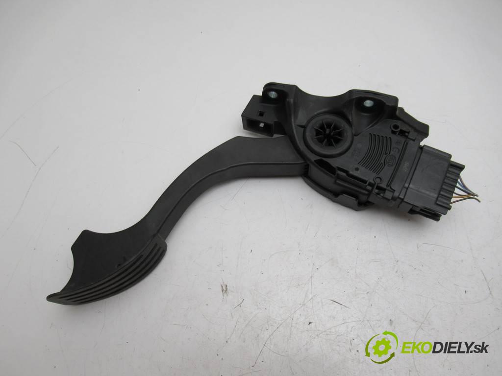 Ford Mondeo Mk4  2007 103 kW LIFTBACK 5D 2.0TDCI 140KM 07-10 2000 Potenciometer plynového pedálu 6G92-9F836-RC (Pedále)