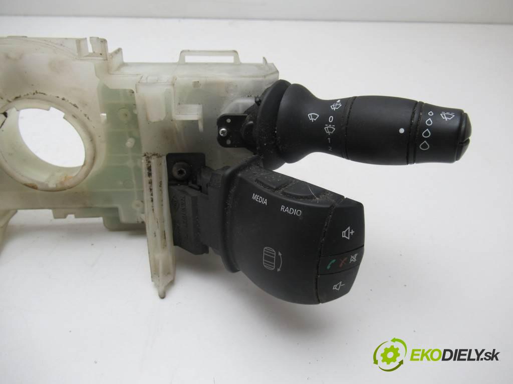 Opel Movano B 2.3 CDTI 125 10- 2013 125 KM 2.3 CDTI 125 10- 2299 Prepínač kombinovaný 681720005R (Prepínače, spínače, tlačidlá a ovládače kúrenia)