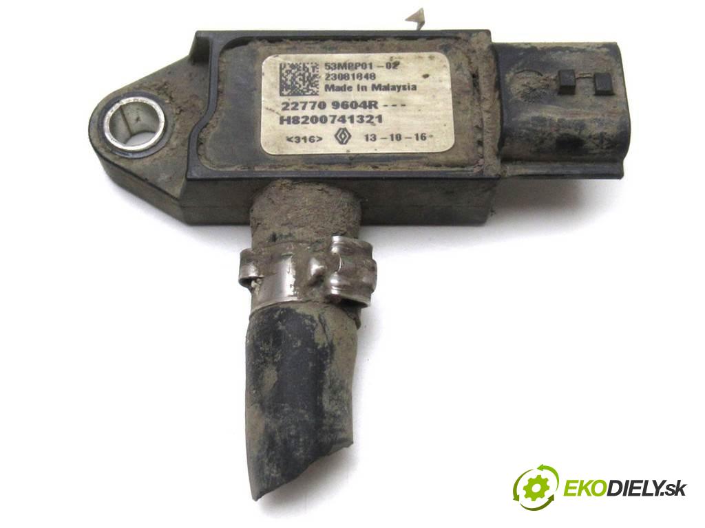 Opel Movano B    2.3 CDTI 125 10-  Snímač tlaku spalín 227709604R