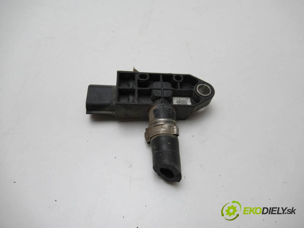 Opel Movano B    2.3 CDTI 125 10-  Snímač tlaku spalín 227709604R