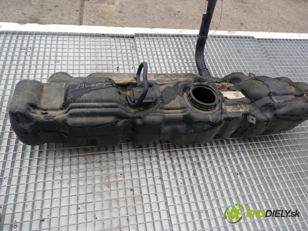 MERCEDES-BENZ W903 Autobus 2011 95 kW 213 CDI 2148 Nádržka NÁDRŽ: paliva A9064766901