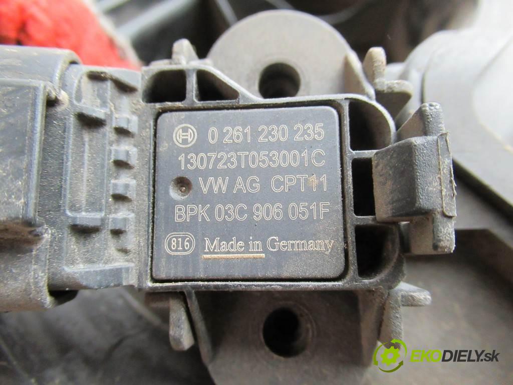 Skoda Citigo  2013 44 kW Up Mii HATCHBACK 3D 1.0B 60KM 11-19 1000 potrubí sání 04C133201H (Sací potrubí)