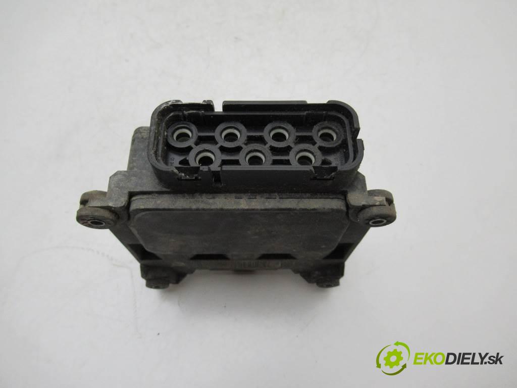 Volkswagen Touran    1.9TDI 105KM 03-15  Ventil magnetický 6Q0906625 (Ostatné)
