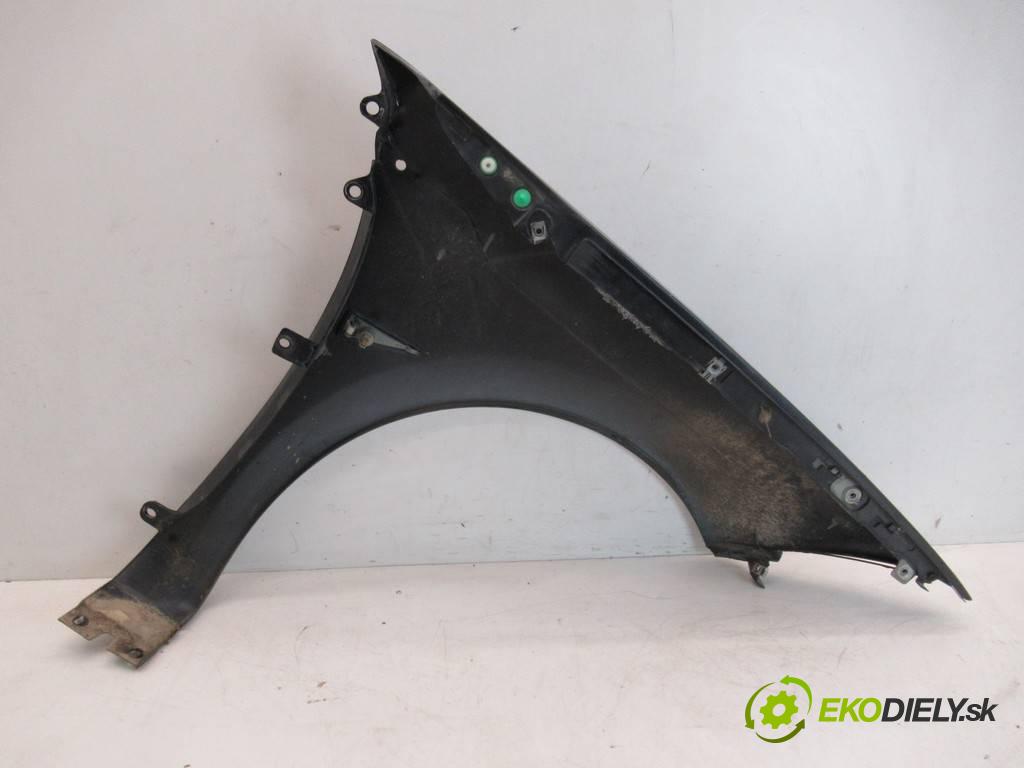 Renault Megane II LIFT  2007 63 kW KOMBI 1.5DCI 86KM 02-08 1500 blatník přední část levý
