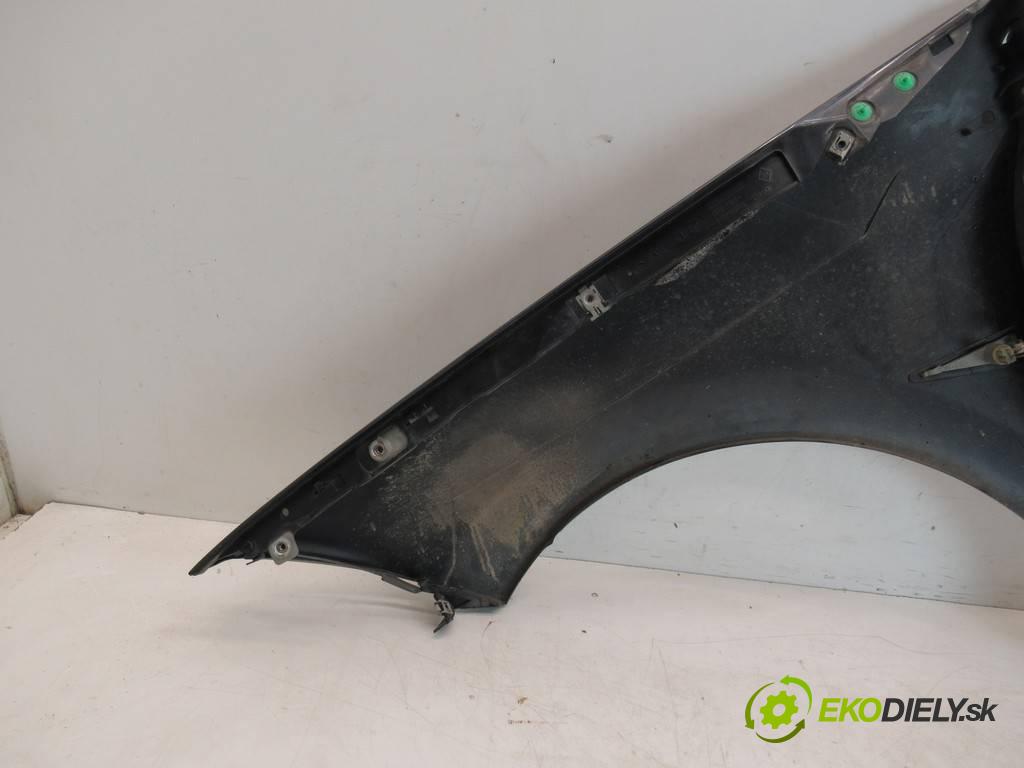 Renault Megane II LIFT  2007 63 kW KOMBI 1.5DCI 86KM 02-08 1500 blatník přední část pravý