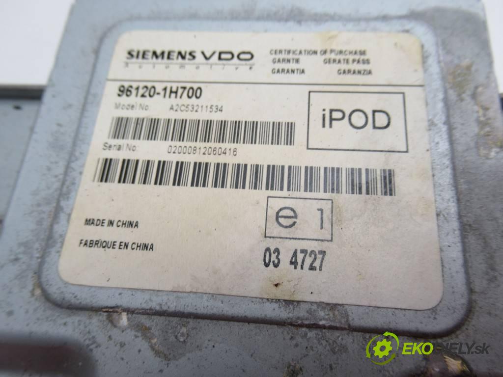 Kia Ceed    HATCHBACK 5D 1.4B 109KM 06-09  HNÍZDO: USB AUX modul 96120-1H700