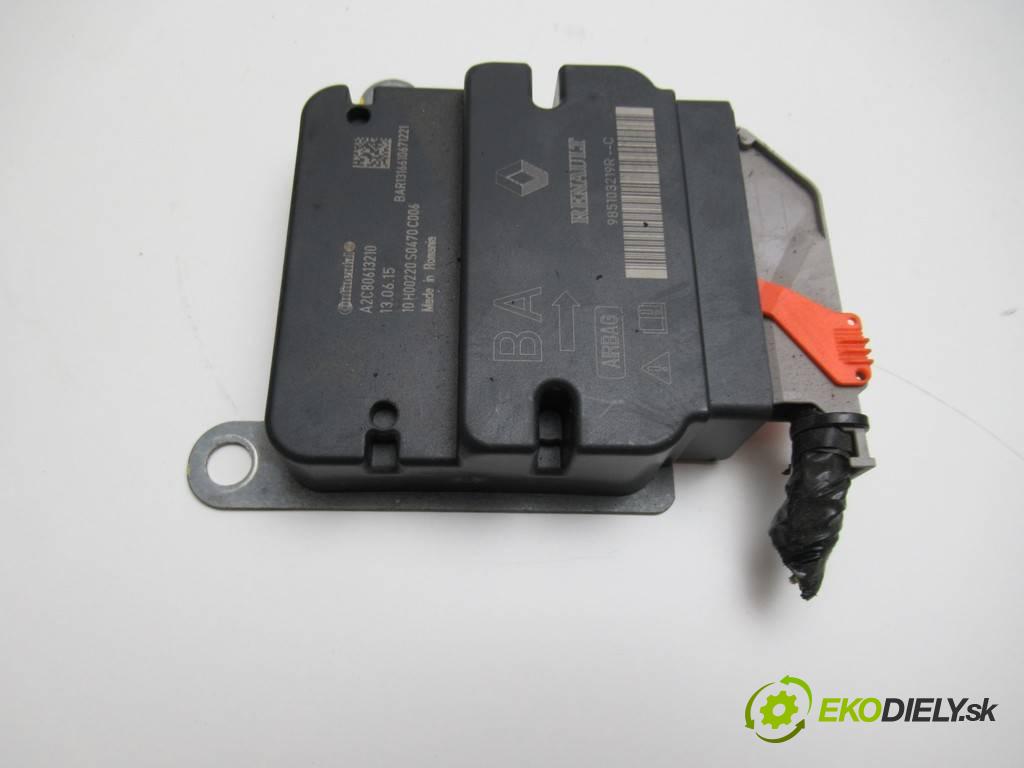 Dacia Lodgy  2013 66 kW 1.5DCI 90KM 12-17 1400 senzor airbag 985103219R (Snímače)