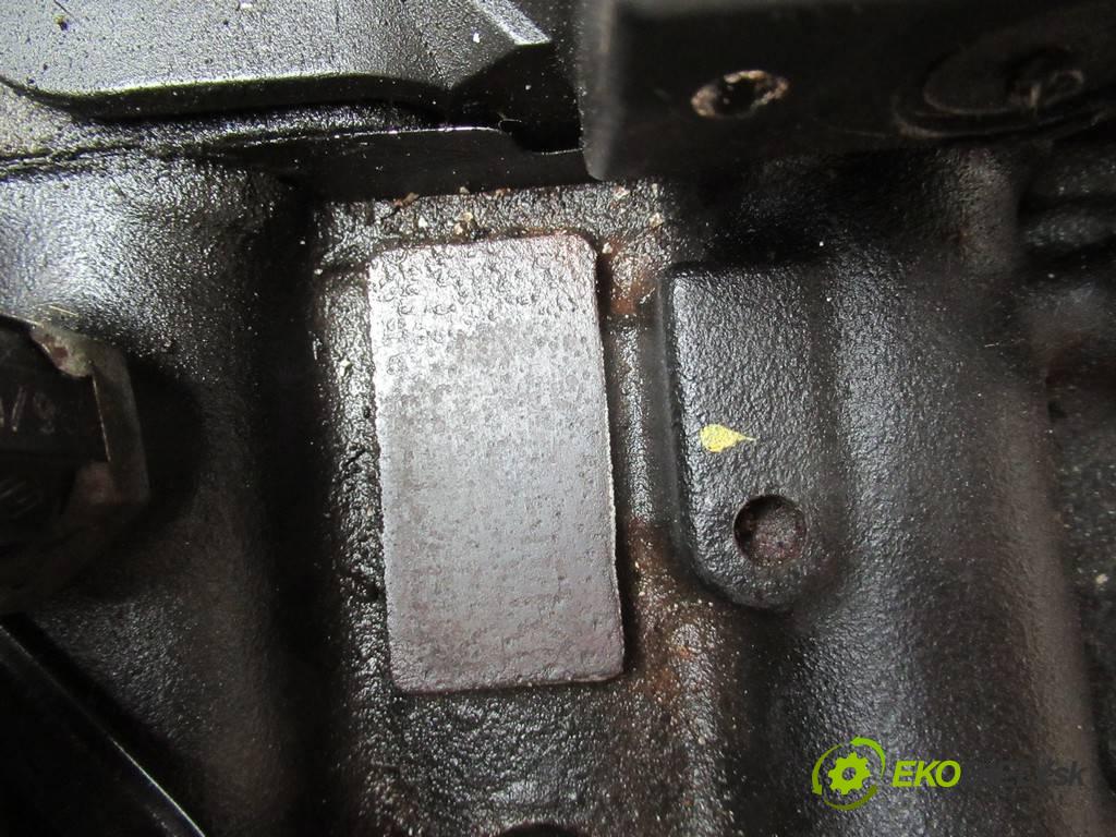 Renault Megane III  2009 63 kW HATCHBACK 5D 1.5DCI 86KM 08-15 1500 motor K9K830 (Motory (kompletní))