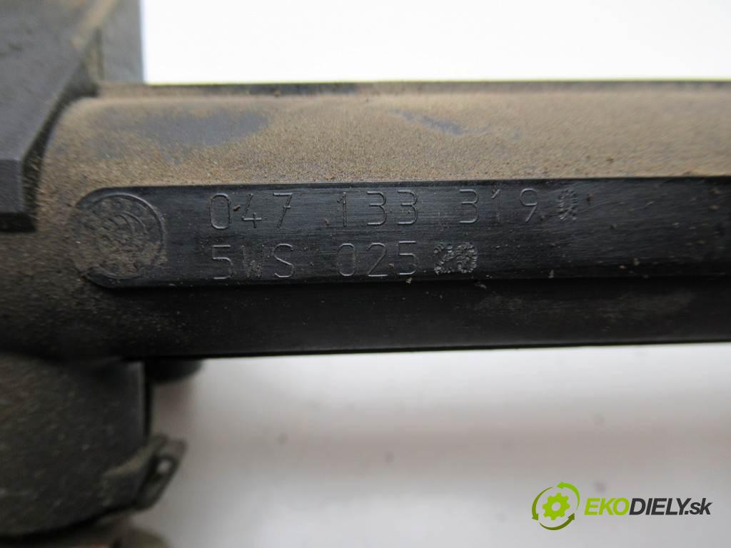 Skoda Fabia  2000 50 kW HATCHBACK 5D 1.4B 68KM 99-07 1400 Lišta vstrekovacia Vstrekovacie ventily 047133319Q  (Vstrekovacie lišty)