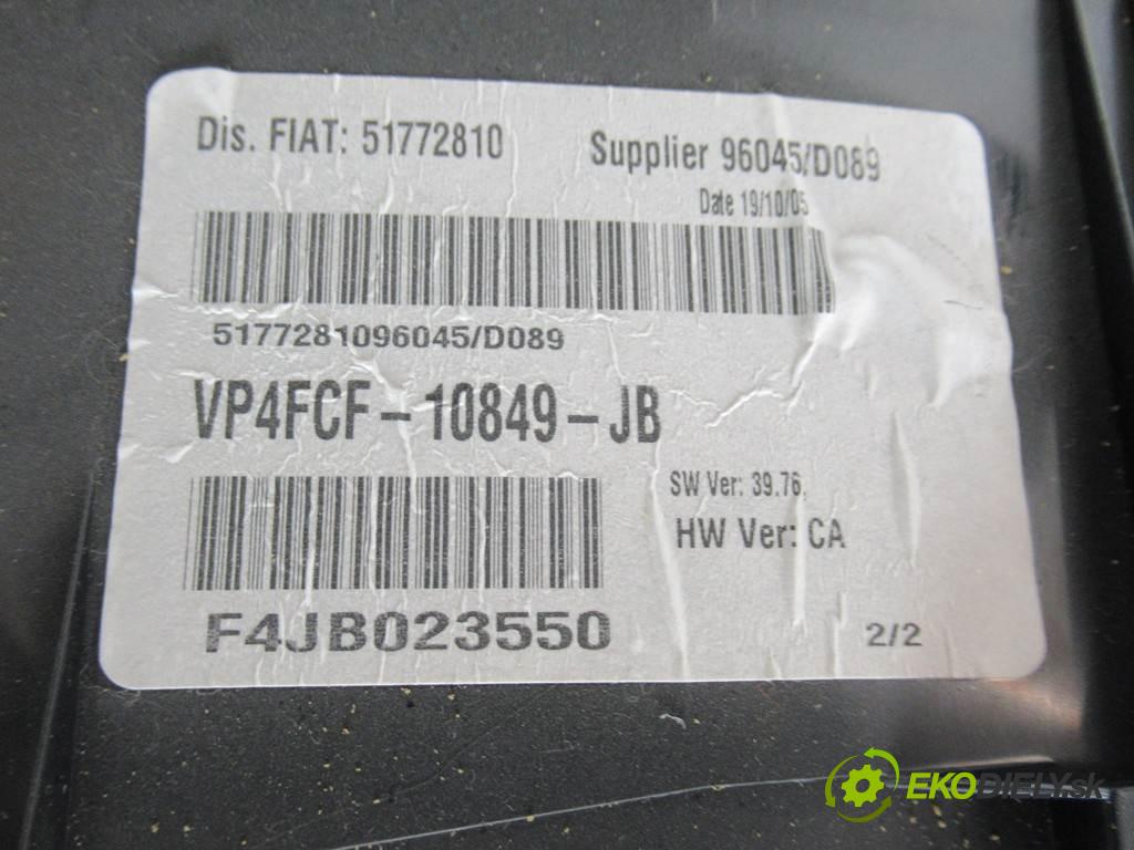 Fiat Stilo  2006 88 kW HATCHBACK 5D 1.9D Multijet 120KM 01-07 1900 Prístrojovka 51772810 (Prístrojové dosky, displeje)