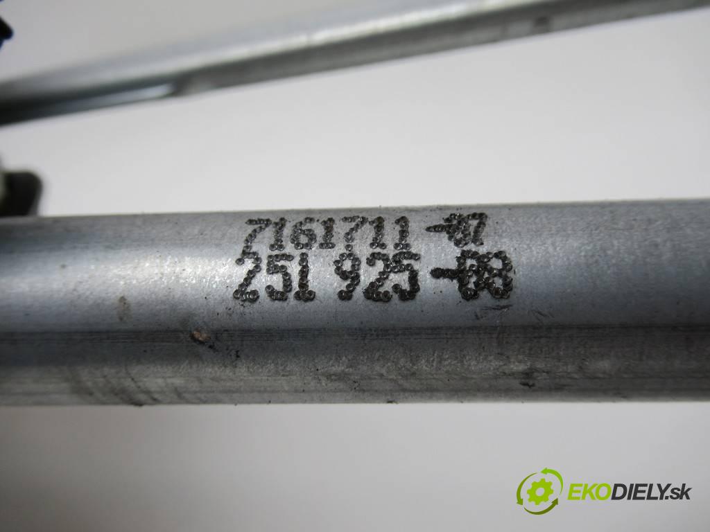 BMW 3 E90  2010 130 kW LIFT SEDAN 4D 2.0D 163KM 08-11 2000 Mechanizmus stieračov predný 6978263 (Motorčeky stieračov predné)