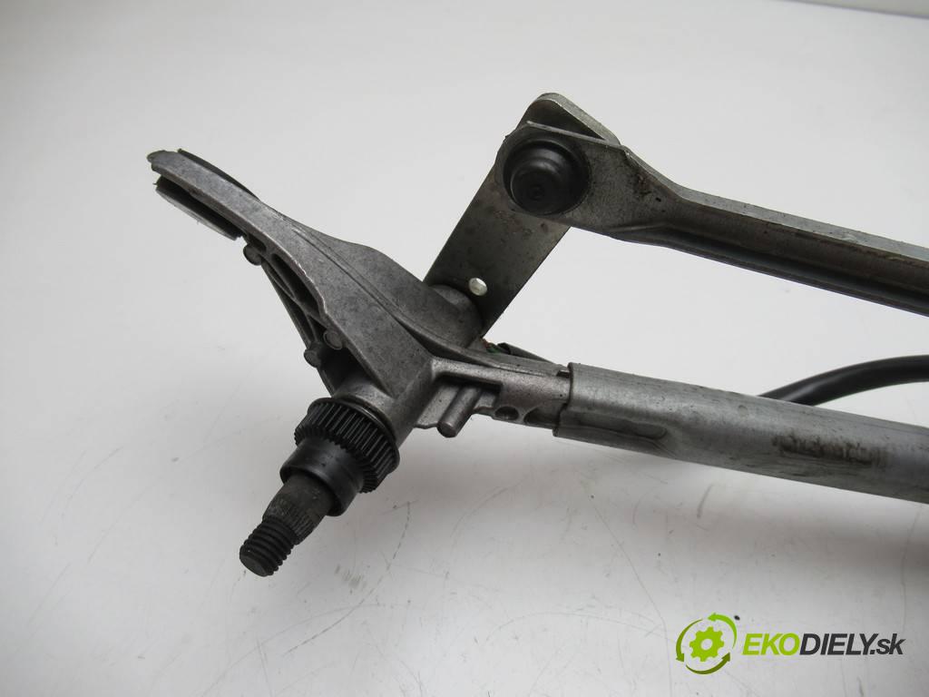 BMW 3 E90  2010 130 kW LIFT SEDAN 4D 2.0D 163KM 08-11 2000 Mechanizmus stieračov predný 6978263 (Motorčeky stieračov predné)