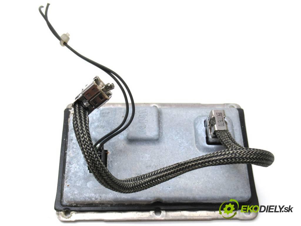 Volvo S80  2005 120 kW LIFT 2.4 D5 163KM 98-06 2400 Menič XENON 73160087J (Riadiace jednotky xenónu)