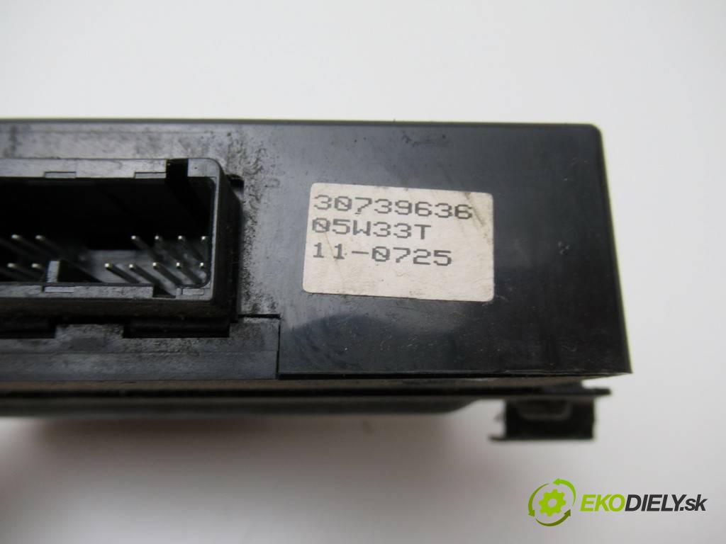 Volvo S80    LIFT 2.4 D5 163KM 98-06  modul ovládaní sedačky 30739636