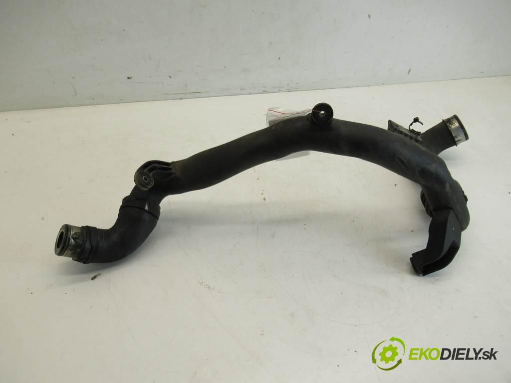 Volkswagen Caddy  2006 77 kW 2K 1.9TDI 105KM 03-10 1900 Rúra hadice turba 3C0145840C (Hadice intercoolera)
