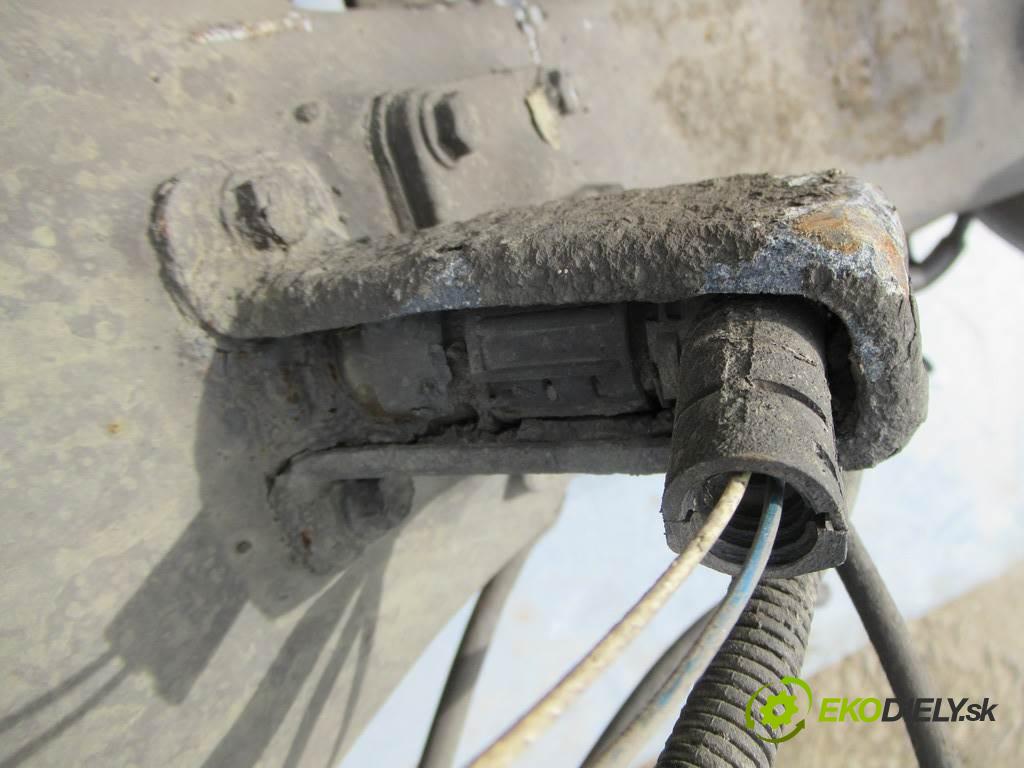 Volvo FH12 FH12 338 kW (460 KM) GLOBTROTTER 2001 338 kW FH12 338 kW (460 KM) GLOBTROTTER 12100 Most zad ,diferenciál  (Zadné)