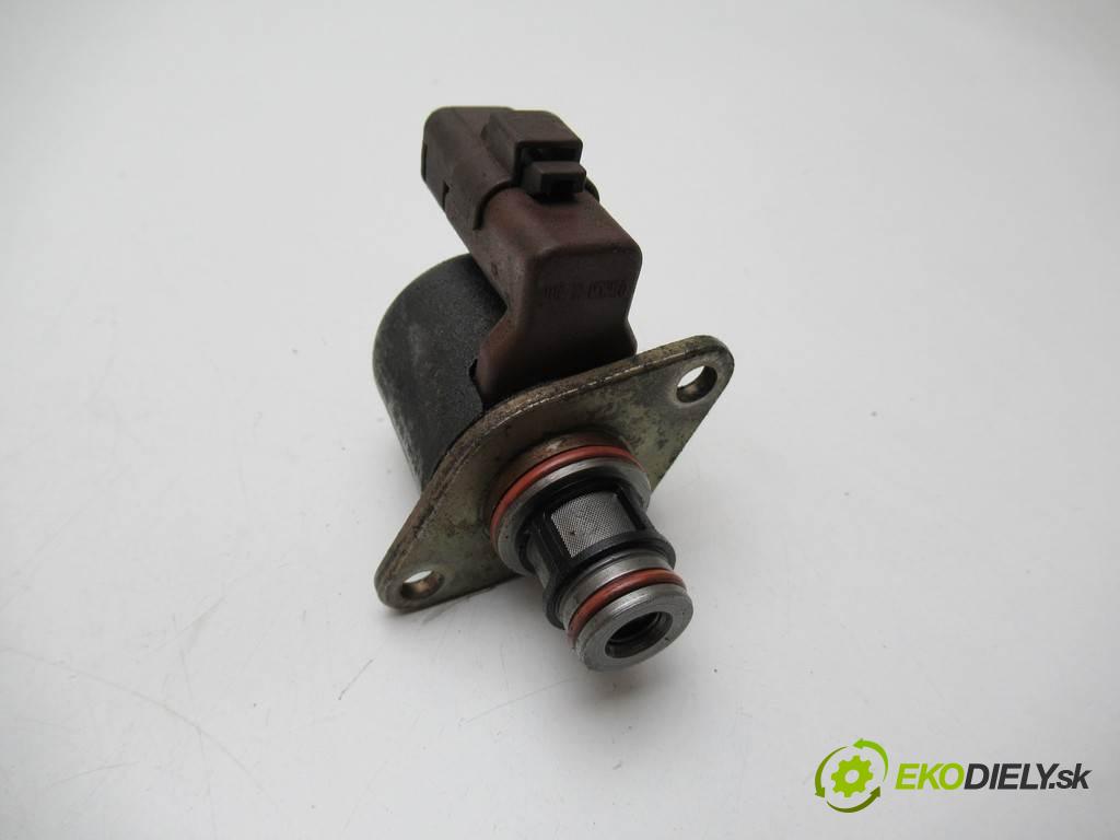 Renault Clio II LIFT  2004 48kW HATCHBACK 5D 1.5DCI 65KM 01-05 1500 Regulátor tlaku paliva  (Ostatné)