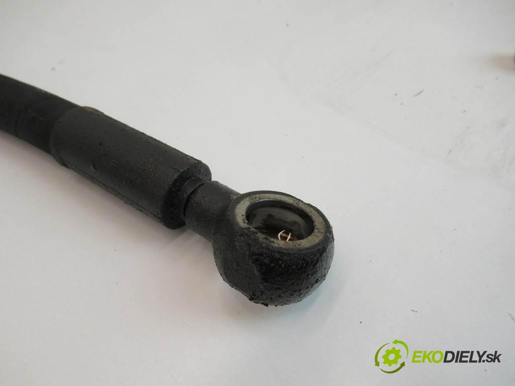 Volkswagen Bora    KOMBI 1.9TDI 115KM 98-05  hadica servočerpadlo  (Rúrky, hadice servočerpadla)