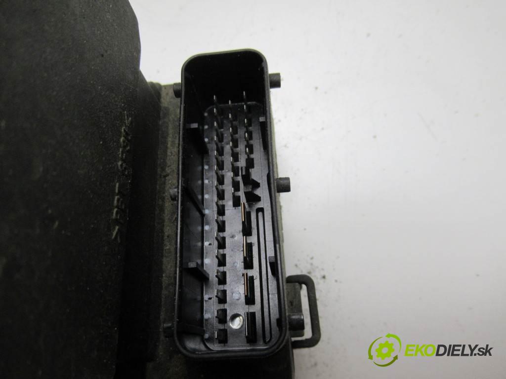 Volkswagen Passat B5  2000 82kW SEDAN 1.9TDI 115KM 96-00 1900 pumpa ABS 0265220525 (Pumpy brzdové)