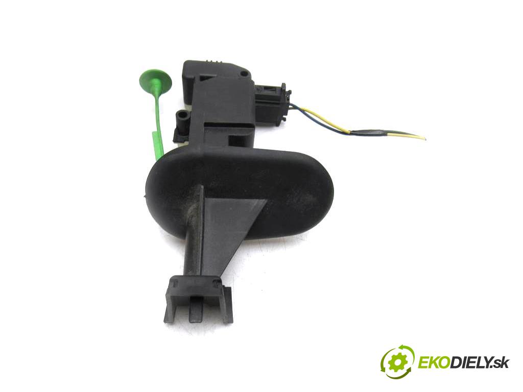 Volvo XC60    LIFT 2.0T T5 245KM 13-17  teleskop dvířek paliva 31299107