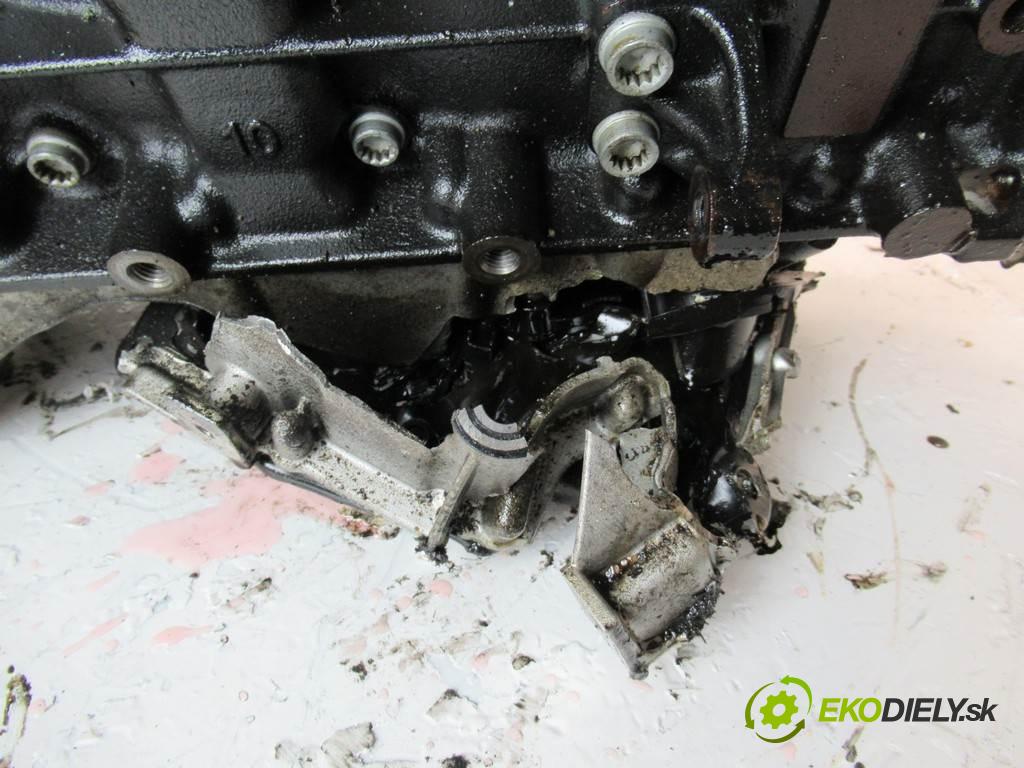 Audi A4 B8  2010 118 kW KOMBI 1.8TFSI 160KM 08-15 1800 motor CDH (Motory (kompletní))