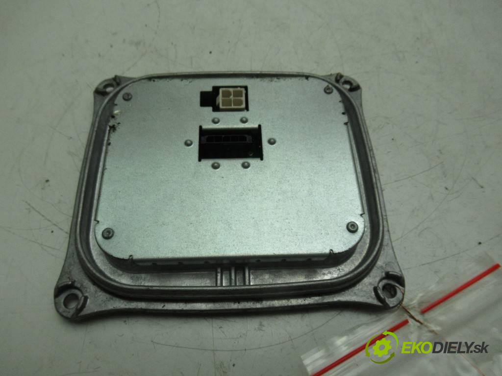 Audi A4 B8    KOMBI 1.8TFSI 160KM 08-15  Modul Menič LED 8K0907472A