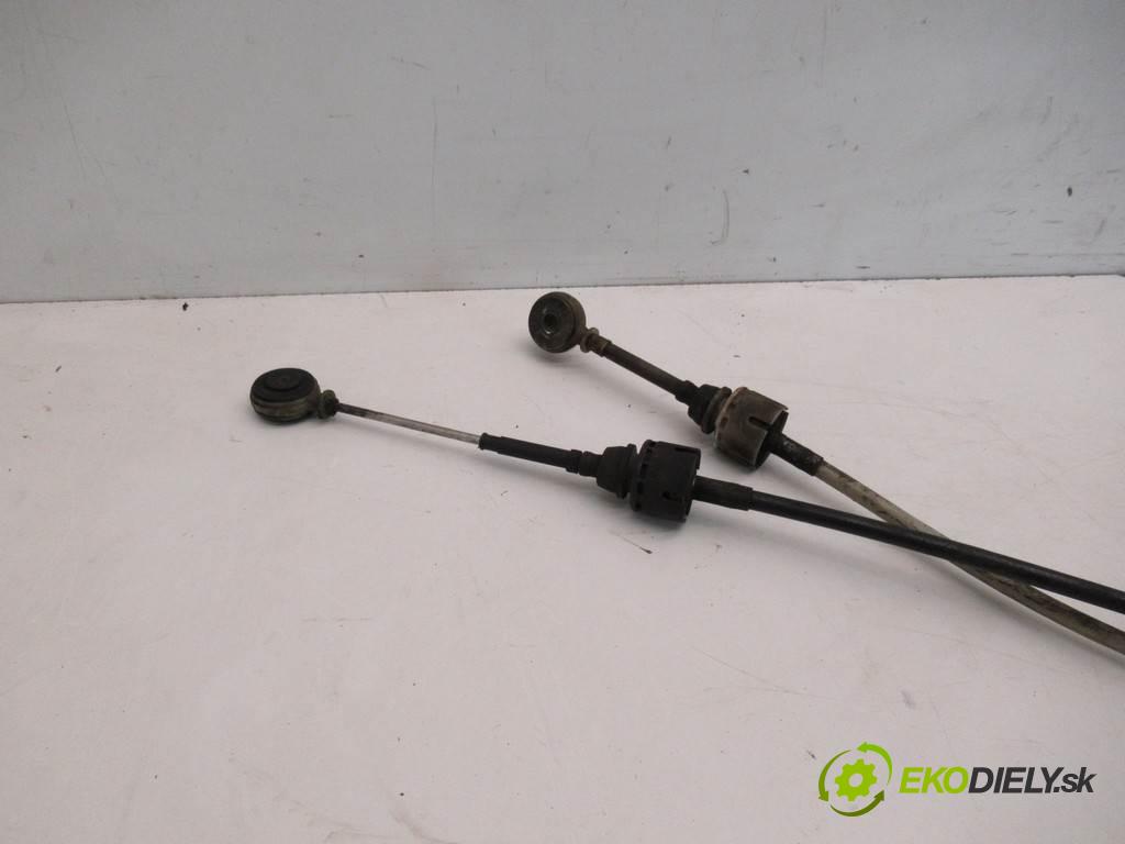 Opel Vectra C  2005 88 kW KOMBI 1.9CDTI 120KM 02-08 1900 Kulisa  (Rýchlostné páky / kulisy)