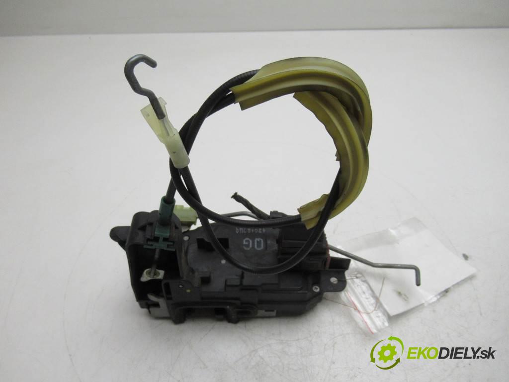 Opel Astra H  2007 85 kW GTC 1.6B 116KM 05-10 1600 zámok přední část pravý 13210749