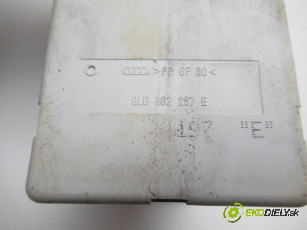 Audi A3 8L  1997 66 kW HATCHBACK 3D 1.9TDI 90KM 96-00 1900 pumpa centrálneho zámku 8L0862257E (Riadiace jednotky centrálneho zámku)