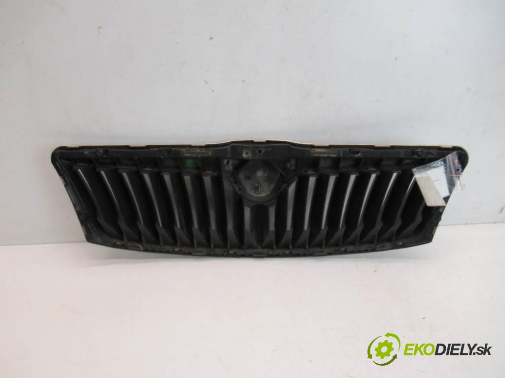 Skoda Octavia II LIFT  2009 103KW KOMBI 5D 2.0TDI 140KM 08-13 1968 Mriežka maska 1Z0853651C (Mriežky, masky)