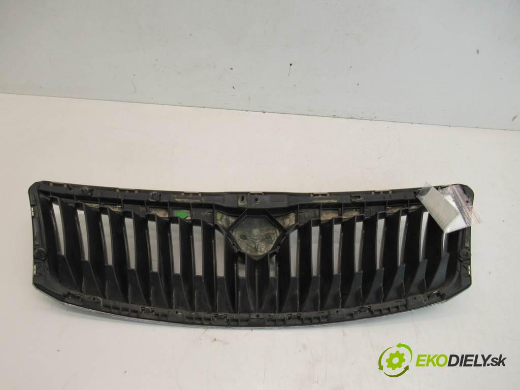 Skoda Octavia II LIFT  2009 103KW KOMBI 5D 2.0TDI 140KM 08-13 1968 Mriežka maska 1Z0853651C (Mriežky, masky)