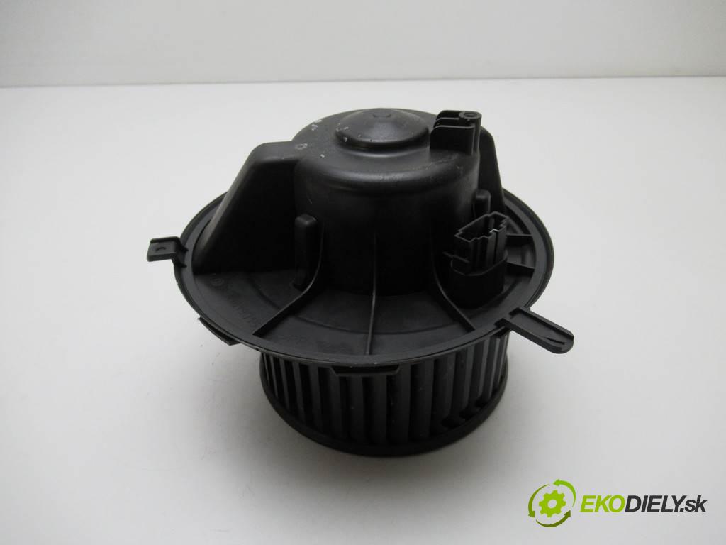 Skoda Octavia II LIFT  2009 103KW KOMBI 5D 2.0TDI 140KM 08-13 1968 Ventilátor ventilátor kúrenia 1K1819015A (Ventilátory kúrenia)