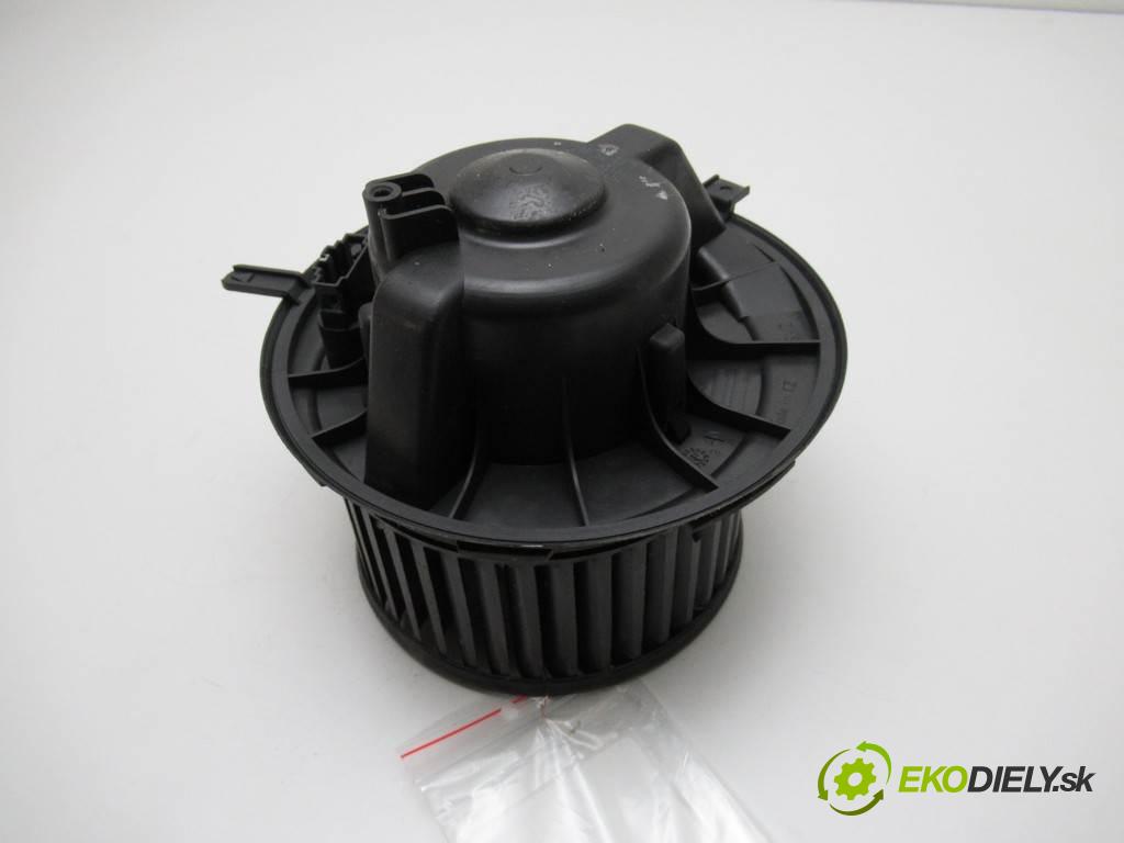 Skoda Octavia II LIFT  2009 103KW KOMBI 5D 2.0TDI 140KM 08-13 1968 Ventilátor ventilátor kúrenia 1K1819015A (Ventilátory kúrenia)