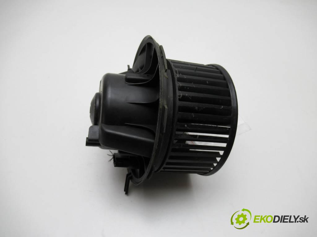 Skoda Octavia II LIFT  2009 103KW KOMBI 5D 2.0TDI 140KM 08-13 1968 Ventilátor ventilátor kúrenia 1K1819015A (Ventilátory kúrenia)