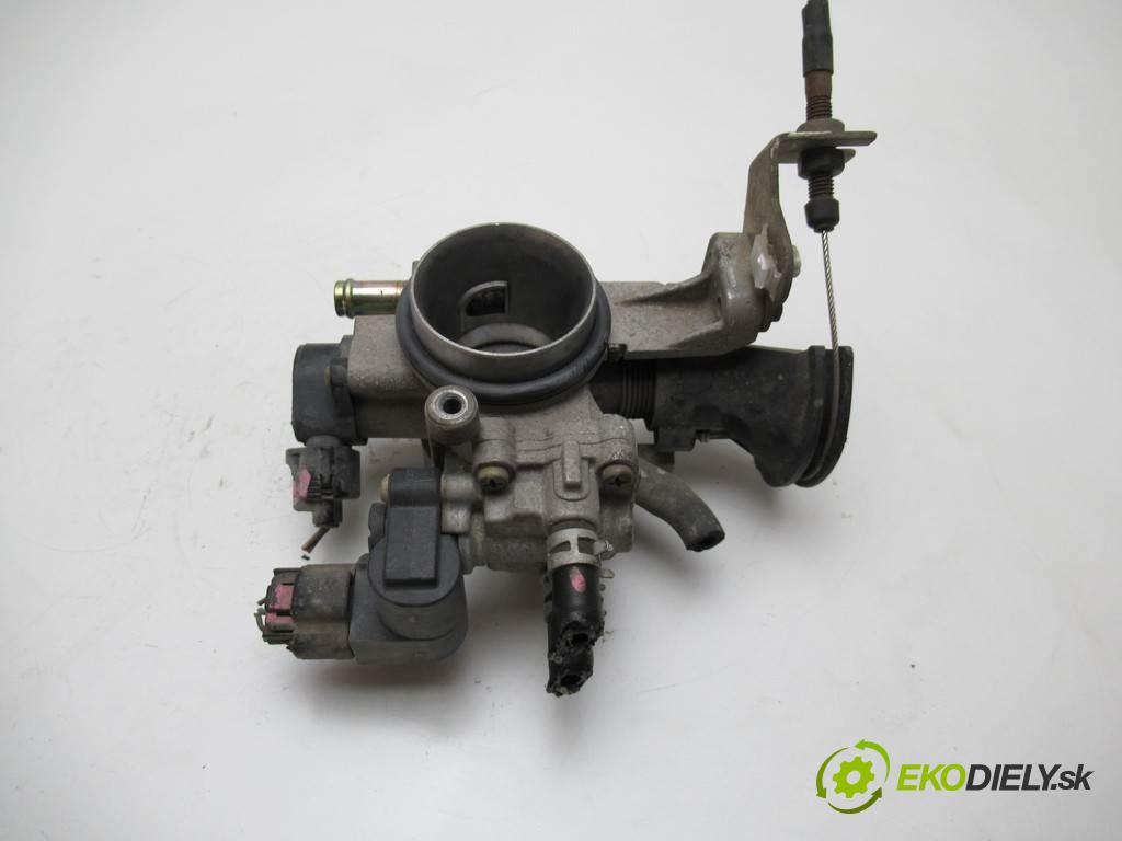 Toyota Yaris I FL  2003 65KM HATCHBACK 5D 1.0B 65KM 03-05 1000 Škrtiaca klapka 89452-0D010 (Škrtiace klapky)