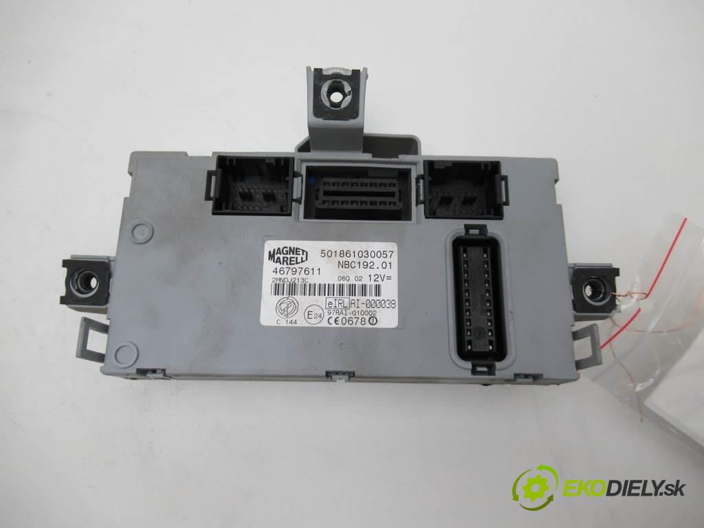 Fiat Stilo  2002 76kW HATCHBACK 3D 1.6B 103KM 01-07 1600 modul BSI 46797611 (Pojistkové skříňky)