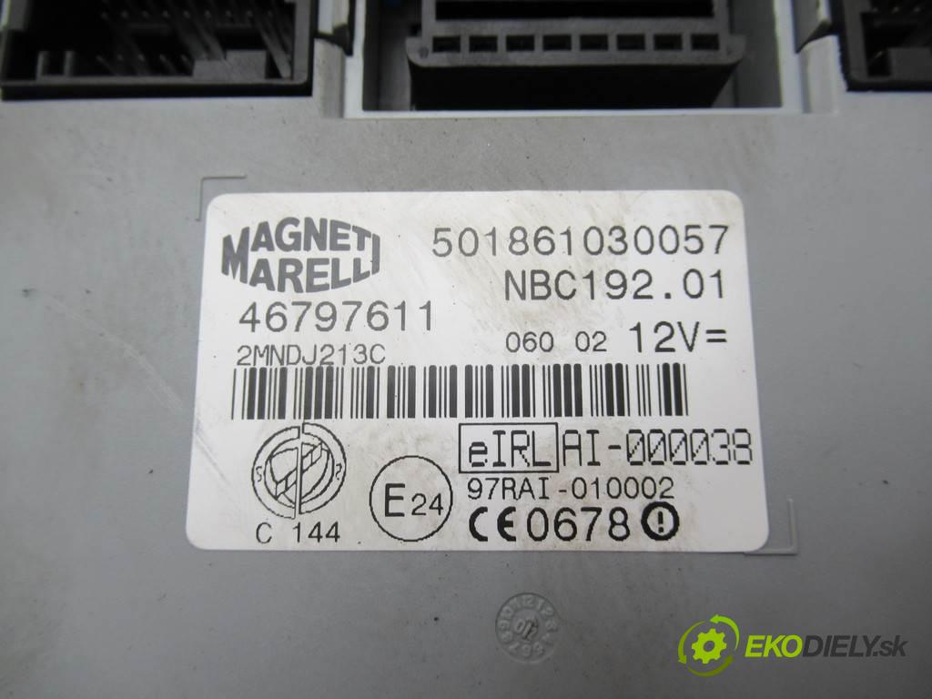 Fiat Stilo  2002 76kW HATCHBACK 3D 1.6B 103KM 01-07 1600 modul BSI 46797611 (Pojistkové skříňky)