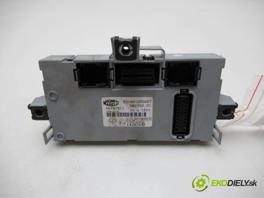 Fiat Stilo  2002 76kW HATCHBACK 3D 1.6B 103KM 01-07 1600 modul BSI 46797611 (Pojistkové skříňky)