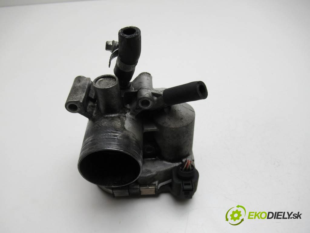 Volkswagen Polo III 6N2 FL  2001 44kW HATCHBACK 5D 1.4B 60KM 99-01 1400 Škrtiaca klapka 030133062C (Škrtiace klapky)