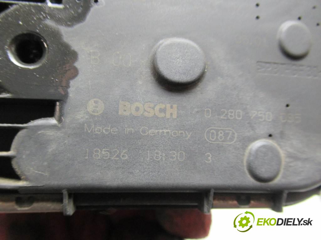 Volkswagen Polo III 6N2 FL  2001 44kW HATCHBACK 5D 1.4B 60KM 99-01 1400 Škrtiaca klapka 030133062C (Škrtiace klapky)